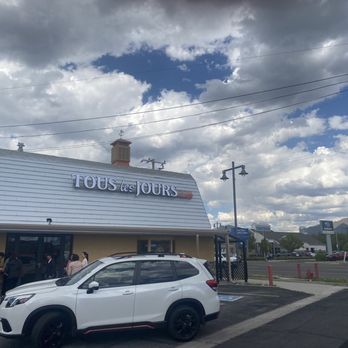 Tous Les Jours - Outside - Desserts Near Me - South Salt Lake, Utah