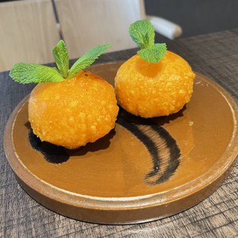 Uluh - Mini Pumpkin Puff - Cute (but definitely overpriced) - Tea Rooms Near Me - New York, New York Uluh - Mini Pumpkin Puff - Cute (but definitely overpriced) - Tea Rooms Near Me - New York, New York
