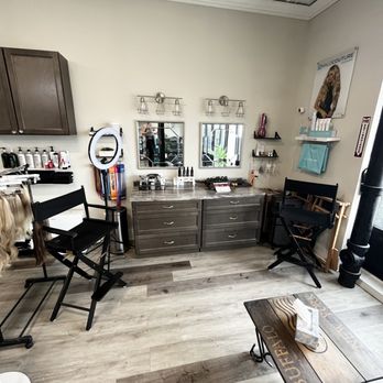 Lox Salon - Hair Salons Near Me - Williamsville, New York Lox Salon - Hair Salons Near Me - Williamsville, New York