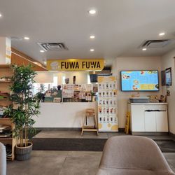 Fuwa Fuwa - The order counter inside.