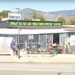Exterior outside entrance of San Bernardino Collective - IT USED TO BE A PAWN SHOP AND BEFORE THAT A FRUIT STAND... IT SHOULD HAVE STAYED THAT WAY. SHITTY DISPENSARY! - Mentone, California Exterior outside entrance of San Bernardino Collective - IT USED TO BE A PAWN SHOP AND BEFORE THAT A FRUIT STAND... IT SHOULD HAVE STAYED THAT WAY. SHITTY DISPENSARY! - Mentone, California