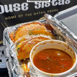 Souse Sistas - Souse Sistas tacos made with Oxtail meat