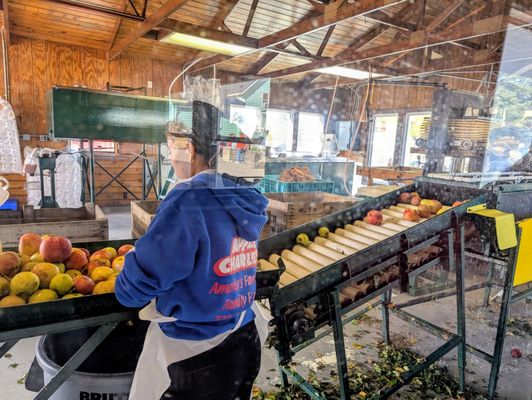 Apple Charlie's Orchards by null