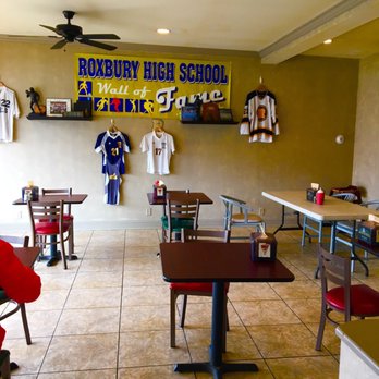 Roxbury Bagel & Deli - Seating area - Bagels Near Me - Succasunna, New Jersey