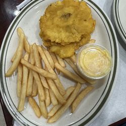Rinconcito Cubano Criollo - Tostones & French fries