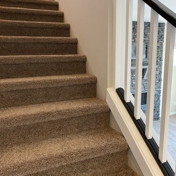 Bluegrass House Cleaning - Stairs carpet cleaning - Office Cleaning Near Me - Nicholasville, Kentucky