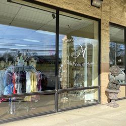 Michelle's Consignment Boutique - Glasgow - Front of the store