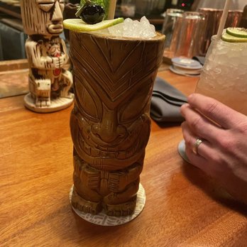 Belles Beach House - Tiki Bars Near Me - Venice, California