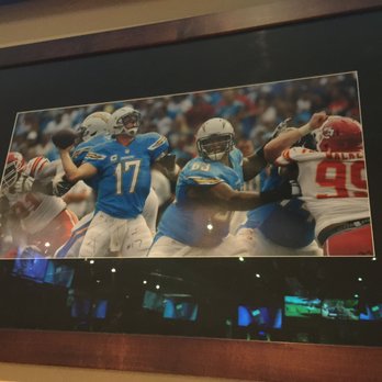 Players Sports Grill - American Near Me - Poway, California