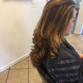 Jackie Hair Salon - Hair Stylists Near Me - Ridgefield, New Jersey