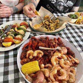 Flying Fish - Shrimp 1/2 Lb. Shrimp & 1/2 lb crawdads. - Seafood Near Me - Memphis, Tennessee