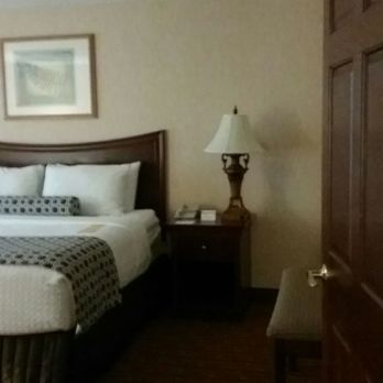 Crowne Plaza Chicago-Northbrook - Bedroom - Venues & Event Spaces Near Me - Northbrook, Illinois Crowne Plaza Chicago-Northbrook - Bedroom - Venues & Event Spaces Near Me - Northbrook, Illinois