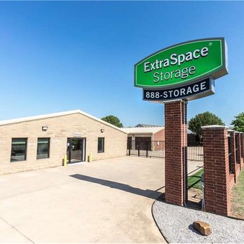 Extra Space Storage - Beauty Image - Self Storage Near Me - Norman, Oklahoma Extra Space Storage - Beauty Image - Self Storage Near Me - Norman, Oklahoma