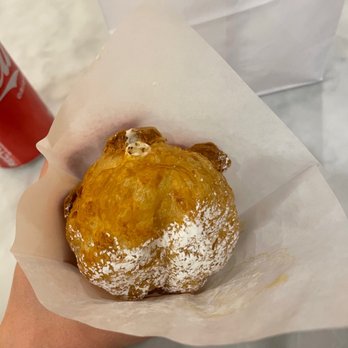 Beard Papa's - Original Puffs - Desserts Near Me - Rancho Cucamonga, California