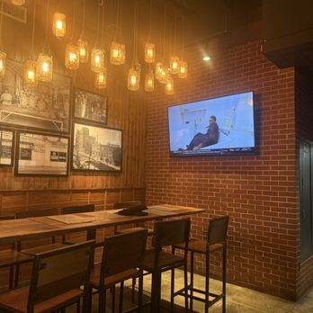 Blatt Beer & Table - Gastropubs Near Me - Omaha, Nebraska