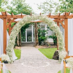 Hodge Podge Lodge - Making the pergola your own