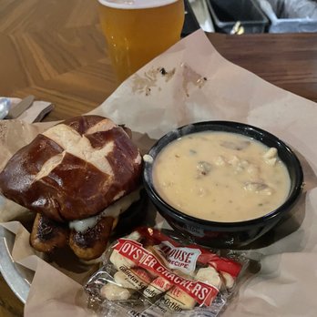 The Crow - Fest burger and loaded baked potato soup, tasty! - American Near Me - La Crosse, Wisconsin