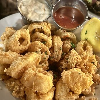 The Comedy & Magic Club - Calamari - Comedy Clubs Near Me - Hermosa Beach, California
