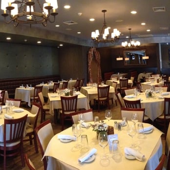 DaVinci's - Dinning room - Pizza Near Me - Island Park, New York DaVinci's - Dinning room - Pizza Near Me - Island Park, New York