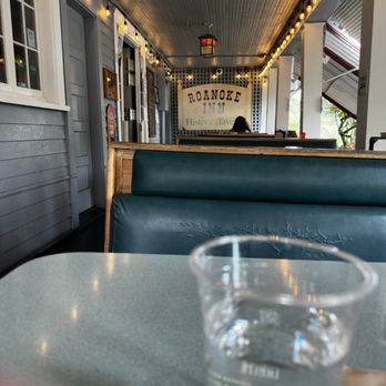 Roanoke Inn - Pubs Near Me - Mercer Island, Washington Roanoke Inn - Pubs Near Me - Mercer Island, Washington