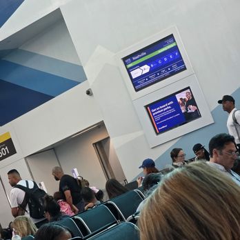 JetBlue - Boarding group A at 4:10p - Airport Terminals Near Me - Jamaica, New York