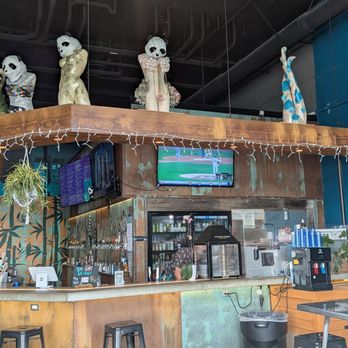 Tiny Giant Taproom - Beer Bar Near Me - San Diego, California Tiny Giant Taproom - Beer Bar Near Me - San Diego, California