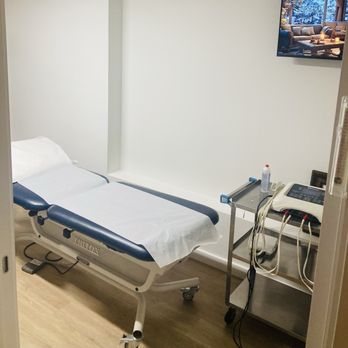 Midtown East Physical Therapy - Therapy room. - Physical Therapy Near Me - New York, New York Midtown East Physical Therapy - Therapy room. - Physical Therapy Near Me - New York, New York