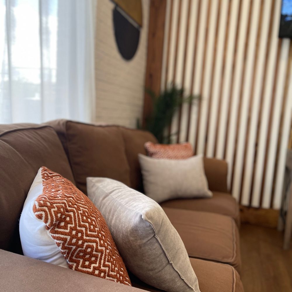 CUSTOM THERAPY MASSAGE - Updated November 2024 - 21 Photos & 11 Reviews - 2129 N Center St