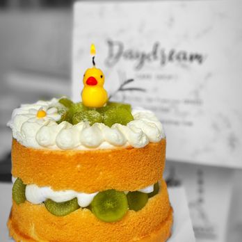 DayDream Cake Shop - Naked grape cake - Desserts Near Me - San Francisco, California DayDream Cake Shop - Naked grape cake - Desserts Near Me - San Francisco, California