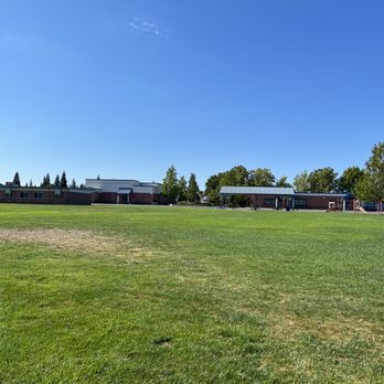 Quail Glen Elementary School - Outside - Elementary Schools Near Me - Roseville, California Quail Glen Elementary School - Outside - Elementary Schools Near Me - Roseville, California
