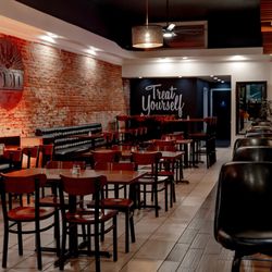 FED - Experience the inviting ambiance at FED in Stockton! Perfect for brunch, dinner, or drinks. Visit us at 116 N Hunter St! #StocktonDining