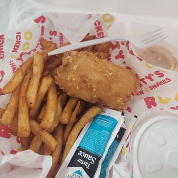 Roosty's Chicken n Shakes - Fish is unseasoned. - Chicken Wings Near Me - Minooka, Illinois