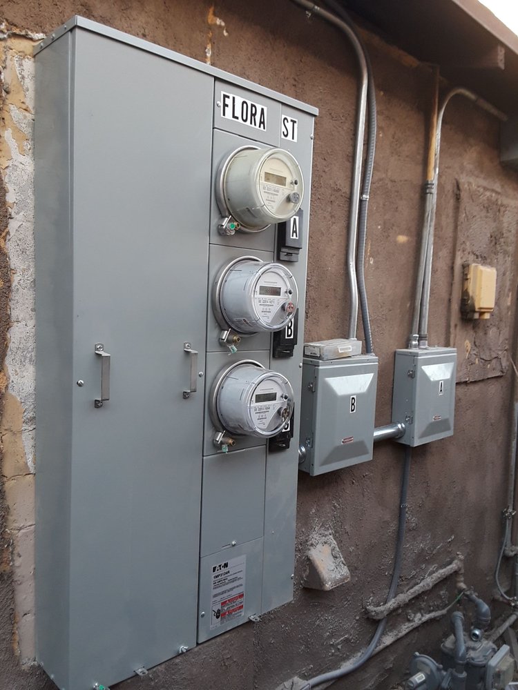 Slide of H E S Herrera Electric Solutions