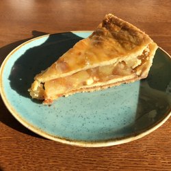 Strandhouse - This was an apple cake. It was fine and not so sweet. Recommend to order the whipped cream with.