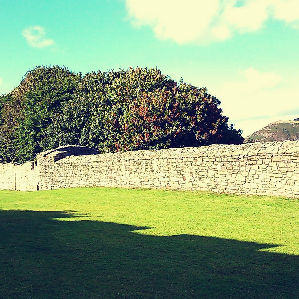 Craigmillar Castle - Outer courtyard - Landmarks & Historical Buildings Near Me - Edinburgh, EDH Craigmillar Castle - Outer courtyard - Landmarks & Historical Buildings Near Me - Edinburgh, EDH