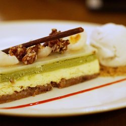 El Puerto - Matcha and Lychee Cheesecake