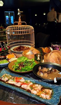 Aves Thai & Asian Fusion restaurant by null