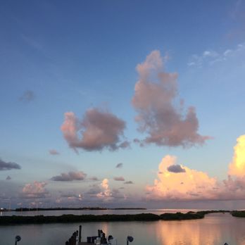 Hawks Cay Resort - Sunset from the Angler and Ale patio. - Resorts Near Me - Duck Key, Florida Hawks Cay Resort - Sunset from the Angler and Ale patio. - Resorts Near Me - Duck Key, Florida