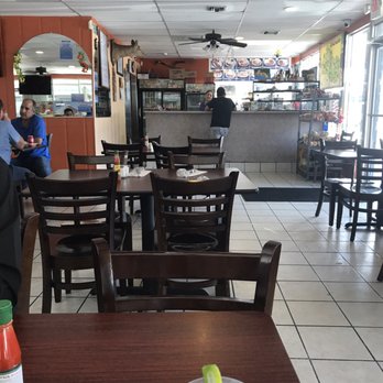 Cuscatlan Restaurant - Spanish Near Me - Oakland Park, Florida