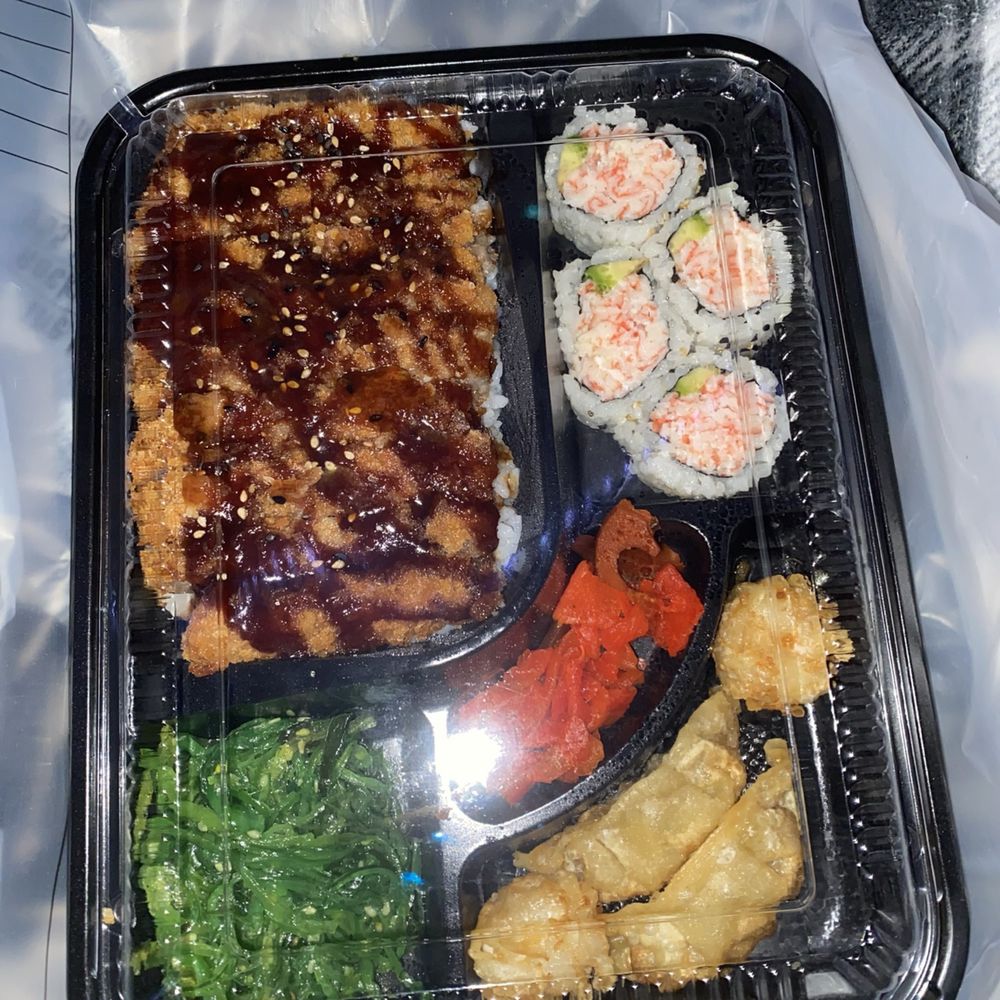 The Spot - Seaweed Salad California Roll - Taiwanese Near Me - Rockville, Maryland The Spot - Seaweed Salad California Roll - Taiwanese Near Me - Rockville, Maryland