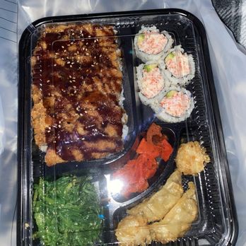 The Spot - Seaweed Salad California Roll - Taiwanese Near Me - Rockville, Maryland The Spot - Seaweed Salad California Roll - Taiwanese Near Me - Rockville, Maryland