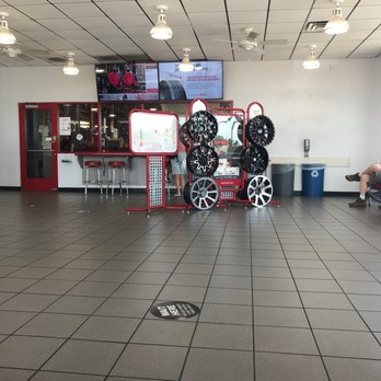 Discount Tire - Large, Cool, Clean waiting area - Tires Near Me - Albuquerque, New Mexico