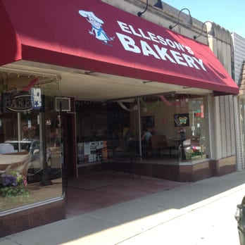 Ellesons Bakery - Storefront - Bakeries Near Me - Sycamore, Illinois