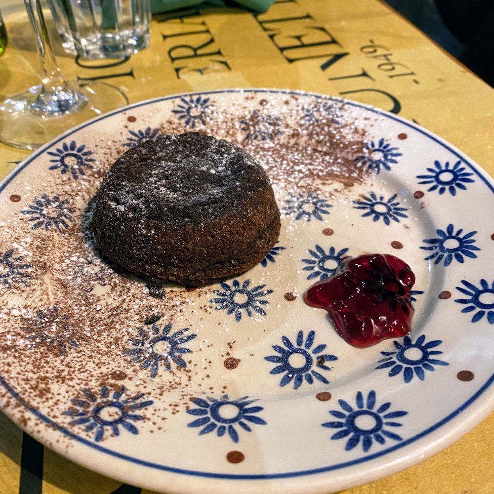 Antica Osteria Brunetti - Chocolate souffle - Roman Near Me - Rome, RM Antica Osteria Brunetti - Chocolate souffle - Roman Near Me - Rome, RM