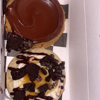 Twisted Sugar - Peanut Butter Nutella Cookie AND Vanilla sugar cookie with caramel drizzle, crushed Oreos and topped with chocolate drizzle. - Desserts Near Me - Charlotte, North Carolina Twisted Sugar - Peanut Butter Nutella Cookie AND Vanilla sugar cookie with caramel drizzle, crushed Oreos and topped with chocolate drizzle. - Desserts Near Me - Charlotte, North Carolina