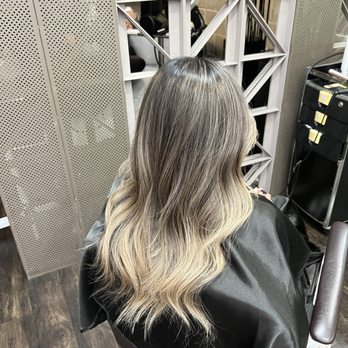 Secret Salon 316 - Balayage ash blonde - Hair Salons Near Me - Houston, Texas Secret Salon 316 - Balayage ash blonde - Hair Salons Near Me - Houston, Texas