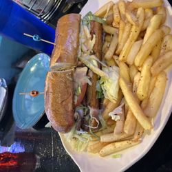 Queens Comfort - Extra large steak and cheese hero