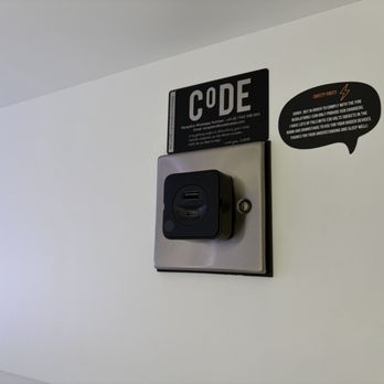 CoDE Pod Hostels - THE CoURT - Hostels Near Me - Edinburgh, EDH