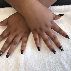 Julie's Nails & Spa Salon
