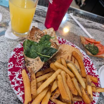 Sunny Bay Cafe - American Near Me - Rehoboth Beach, Delaware Sunny Bay Cafe - American Near Me - Rehoboth Beach, Delaware